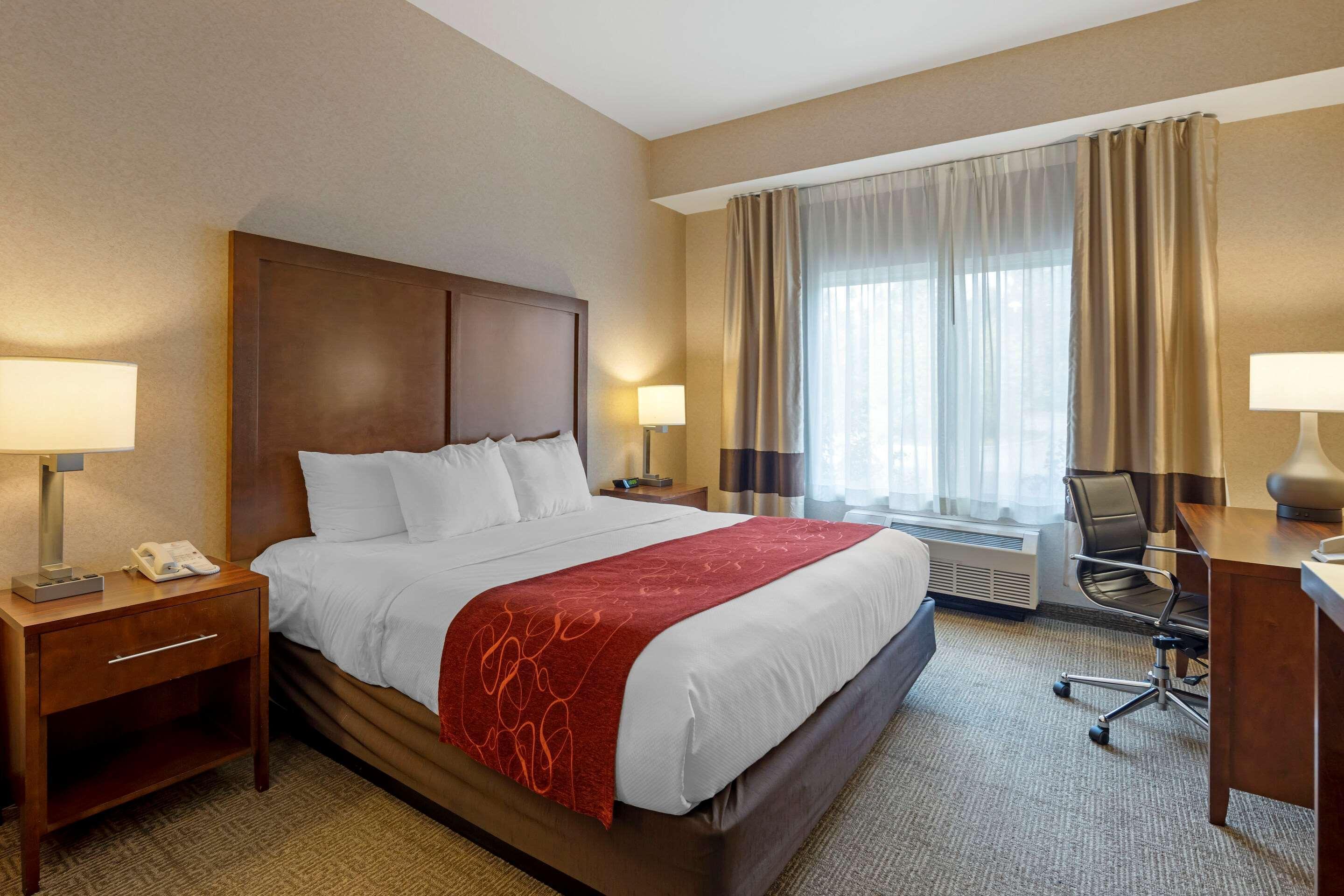 Comfort Suites Anchorage International Airport Bagian luar foto