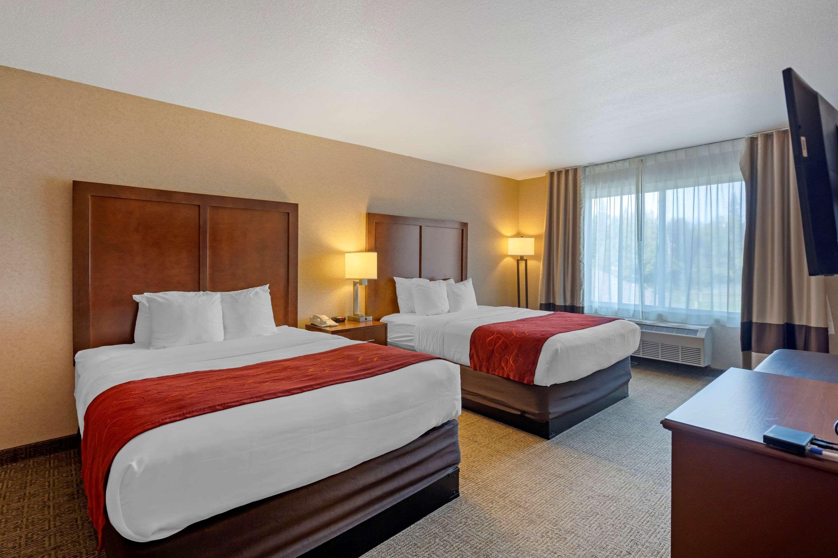 Comfort Suites Anchorage International Airport Bagian luar foto